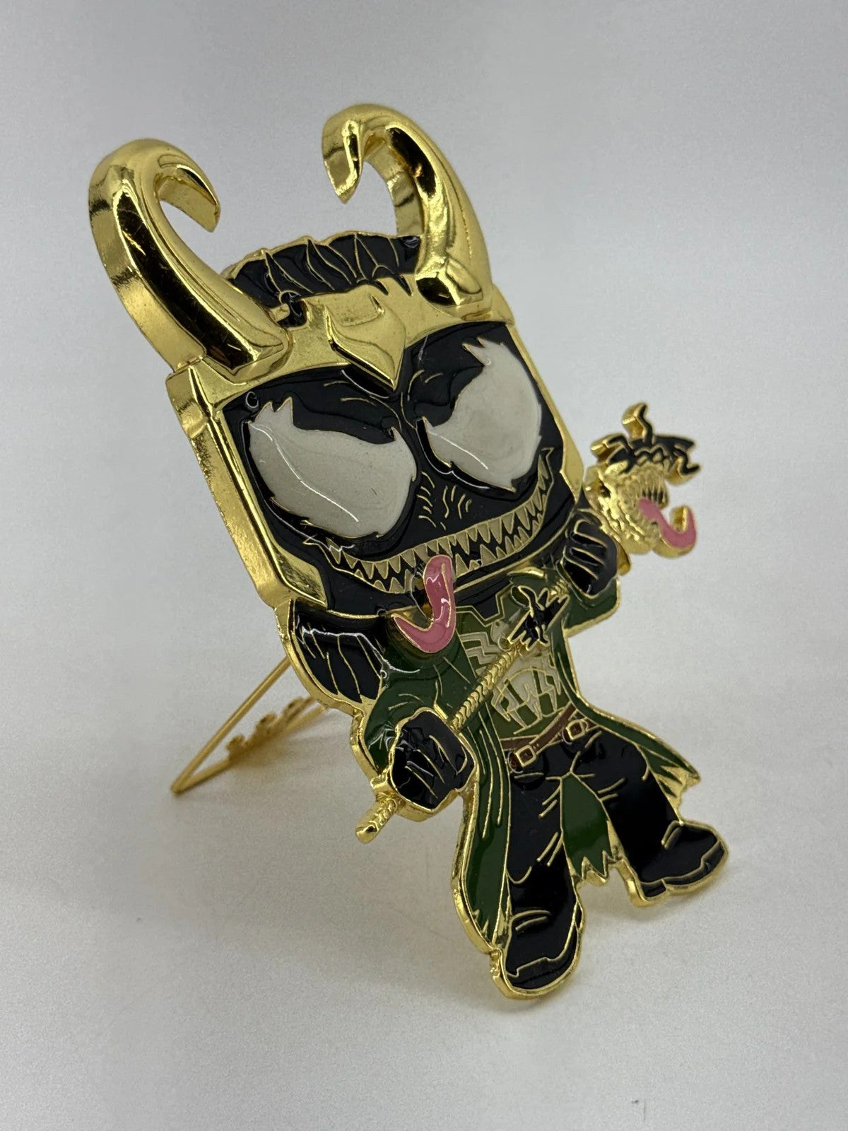 Funko Pop Marvel Venomized Loki #16 Enamel Pin Large Black White Pre-Owned NWT