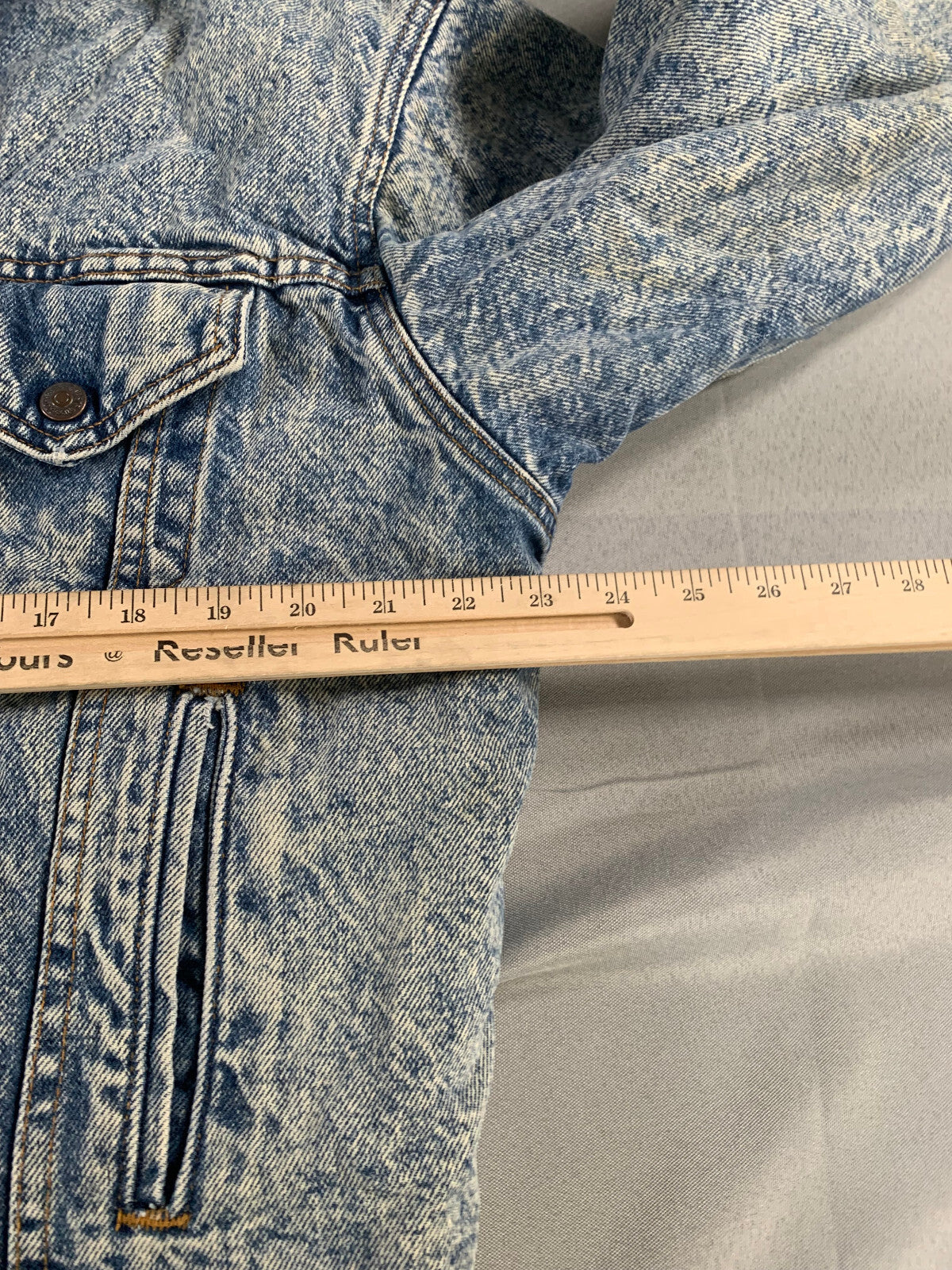 Levi’s Acid Wash Sherpa Lined Trucker Jacket USA 70609-0219 Denim Type 3 80s L