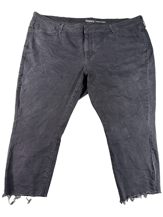 Signature by Levi Strauss Modern Skinny Capri Jeans Womens Plus Black Raw Hem