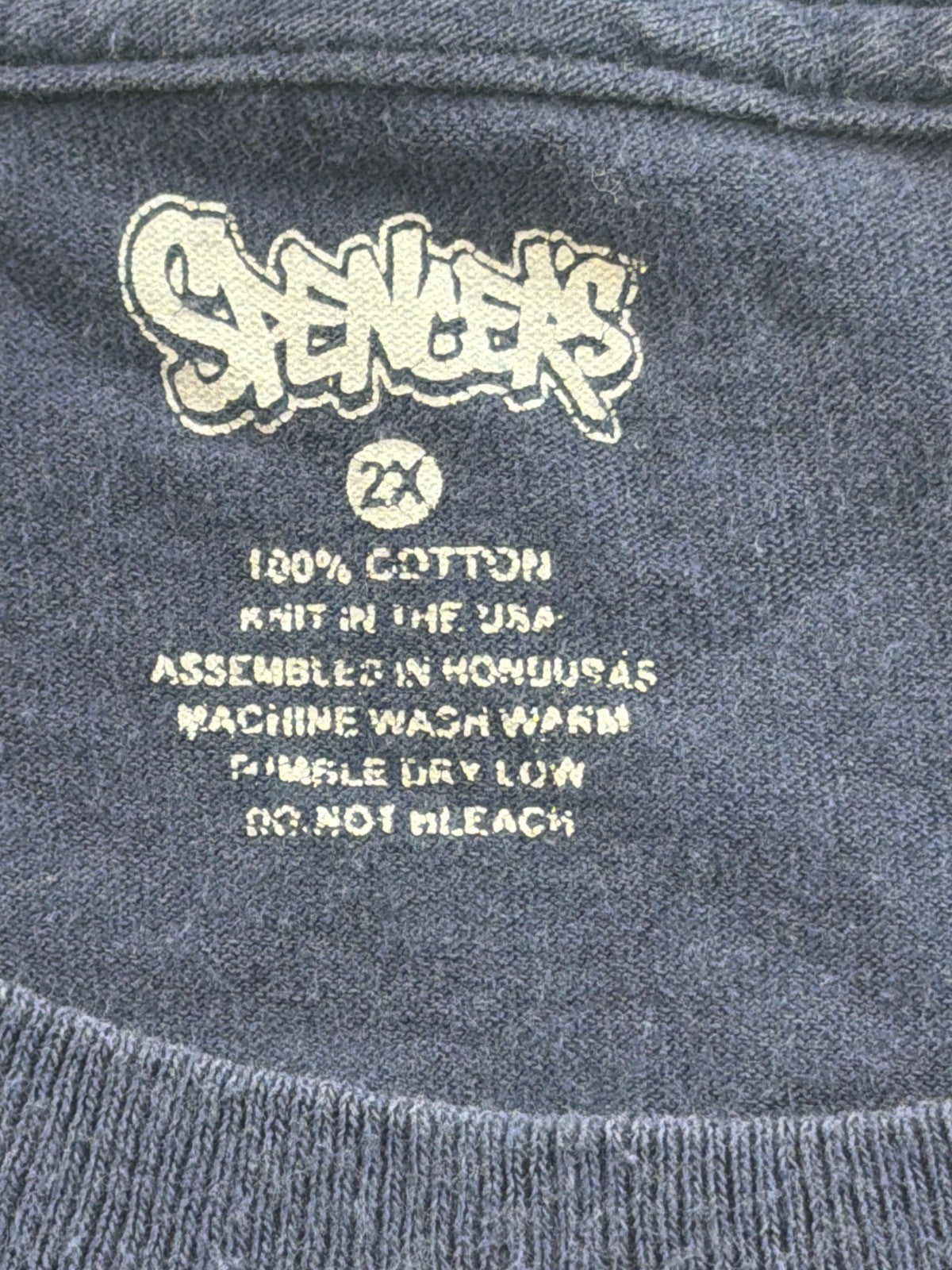 Boobies Make Me Smile Smiley Face Spencer's Navy Blue Novelty Humor Tee 2XL