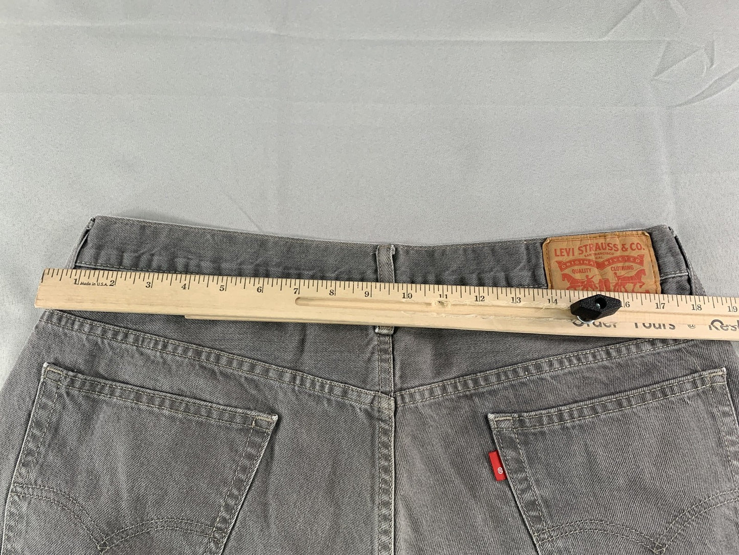 Levis 569 Shorts Mens 36 Gray Cut Off Denim Relaxed Fit Frayed Hem Casual Hasbro