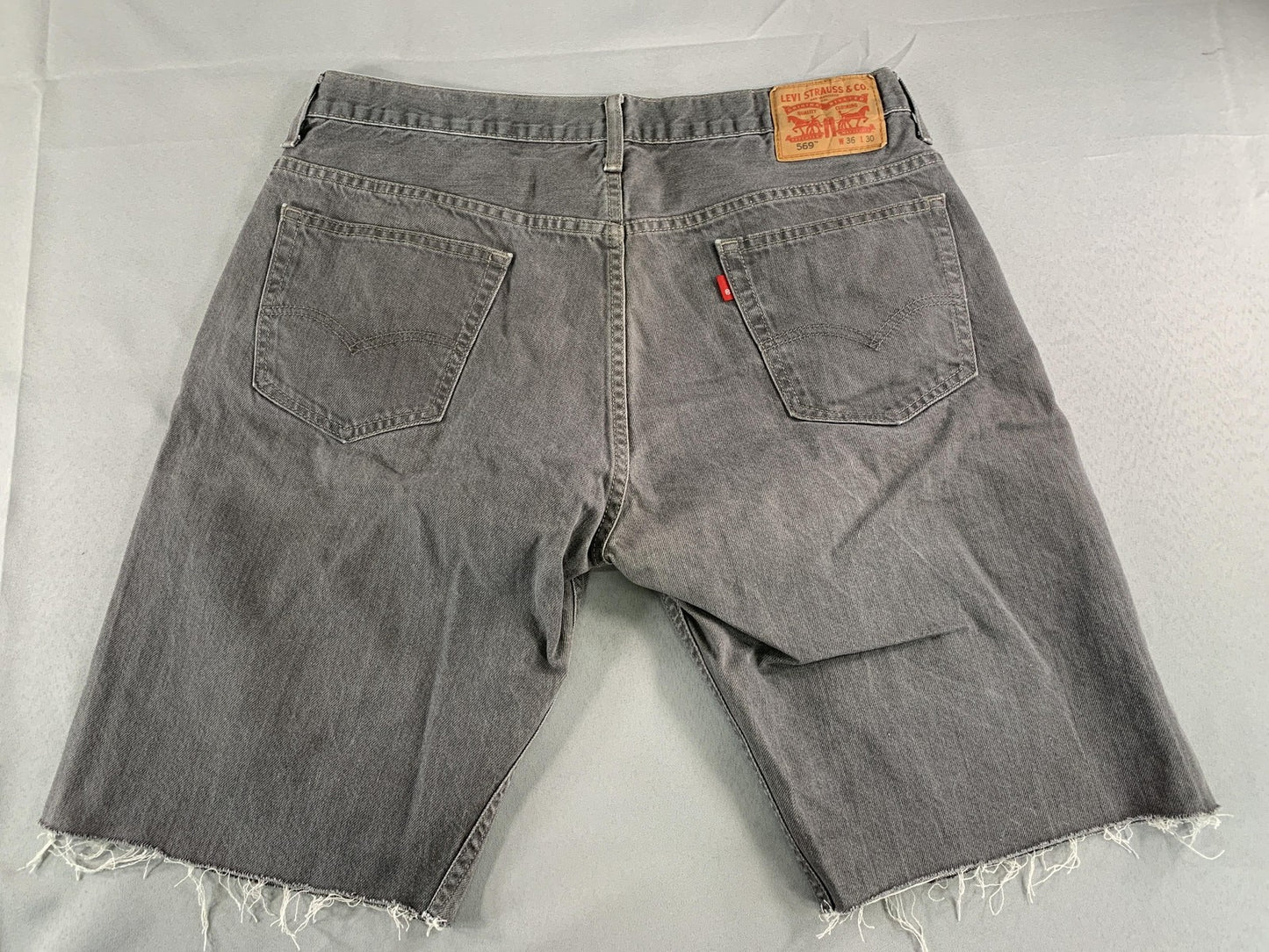 Levis 569 Shorts Mens 36 Gray Cut Off Denim Relaxed Fit Frayed Hem Casual Hasbro