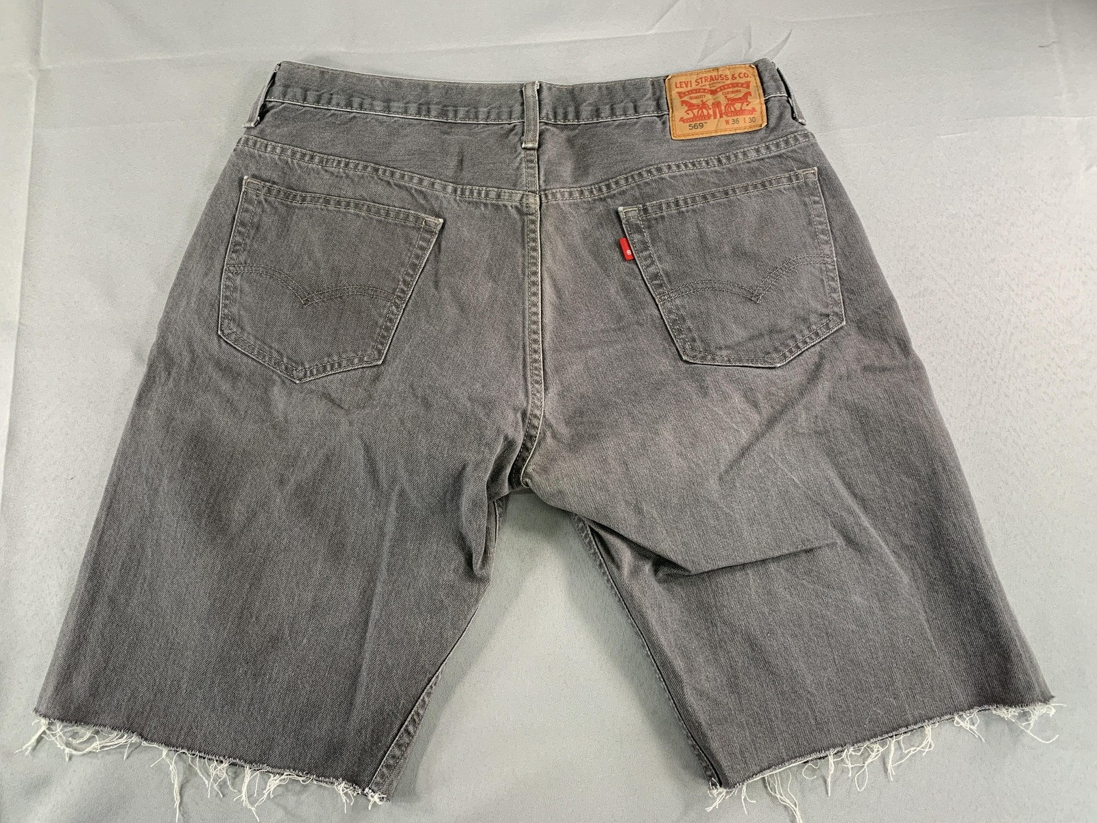 Levis 569 Shorts Mens 36 Gray Cut Off Denim Relaxed Fit Frayed Hem Casual Hasbro