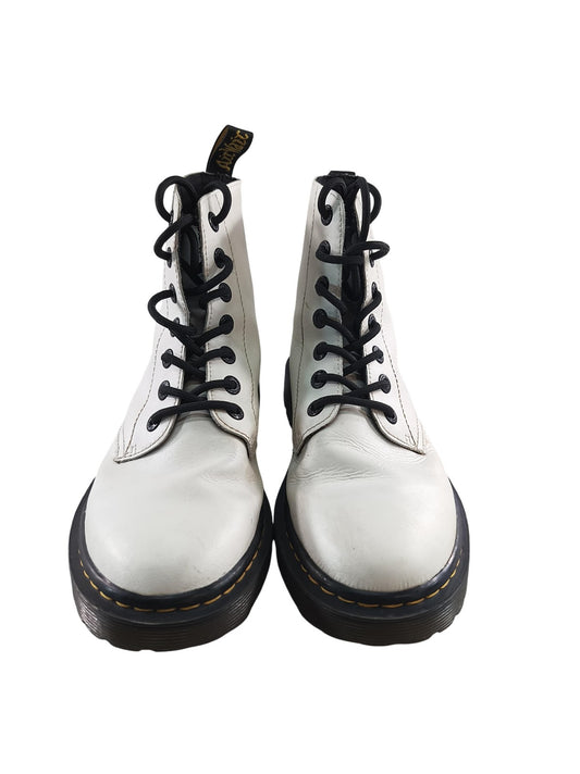 Dr. Martens 1460 Boots Womens Size 8 White Leather 8-Eye Lace Up Combat AirWair
