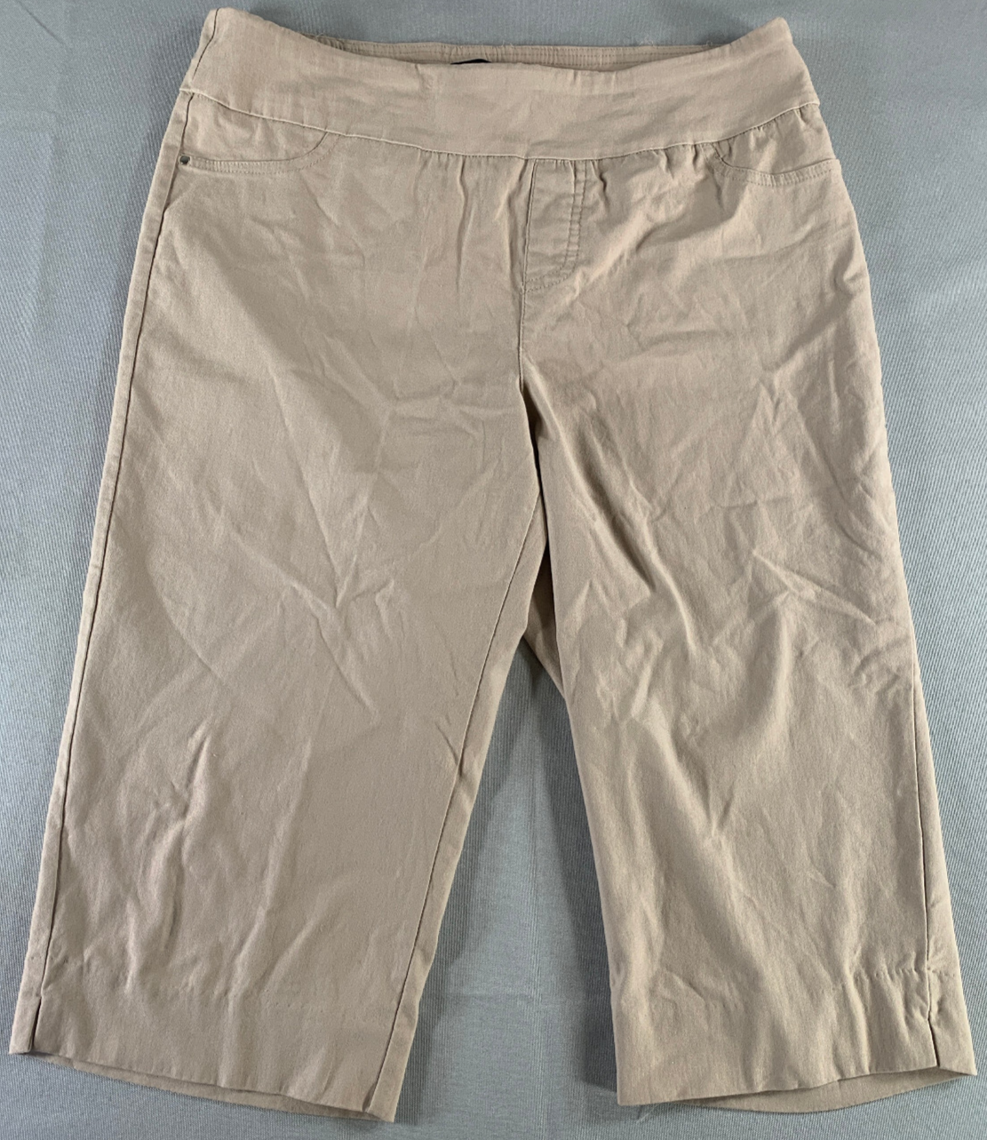 N Touch Beige Pull On Stretch Capri Pants Women’s 10 Mid Rise Cropped Cotton