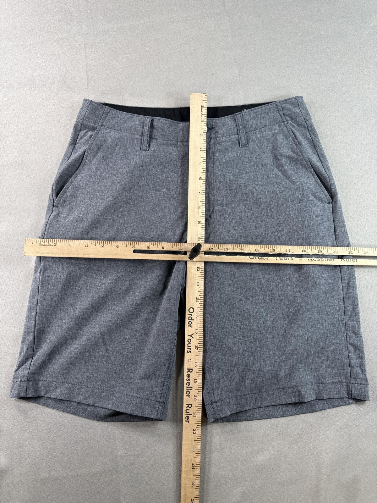 Volcom Men's Gray Walk Shorts Lightweight Comfortable 21