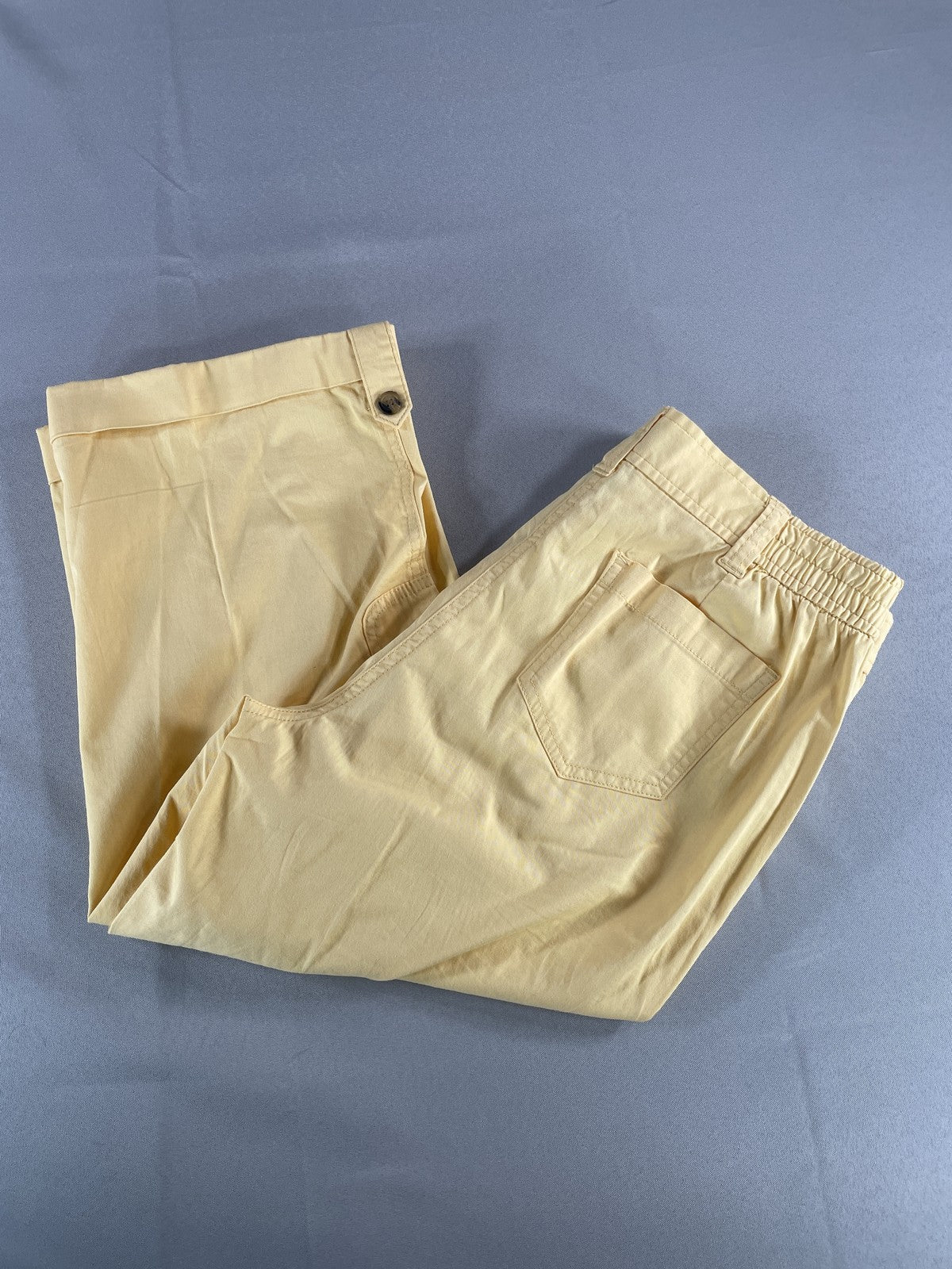 Karen Scott Pants Womens 10 Yellow Cropped Capri Cotton Spandex Stretch Casual