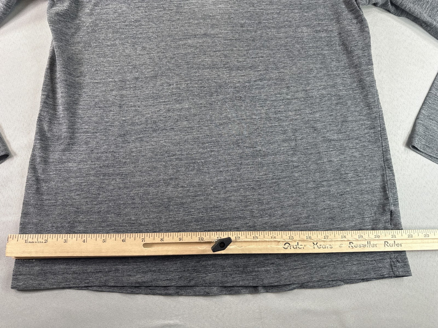 ATHLETIC WORKS Shirt M (38 40) Gray Knit Long Sleeve Crewneck Regular Fit
