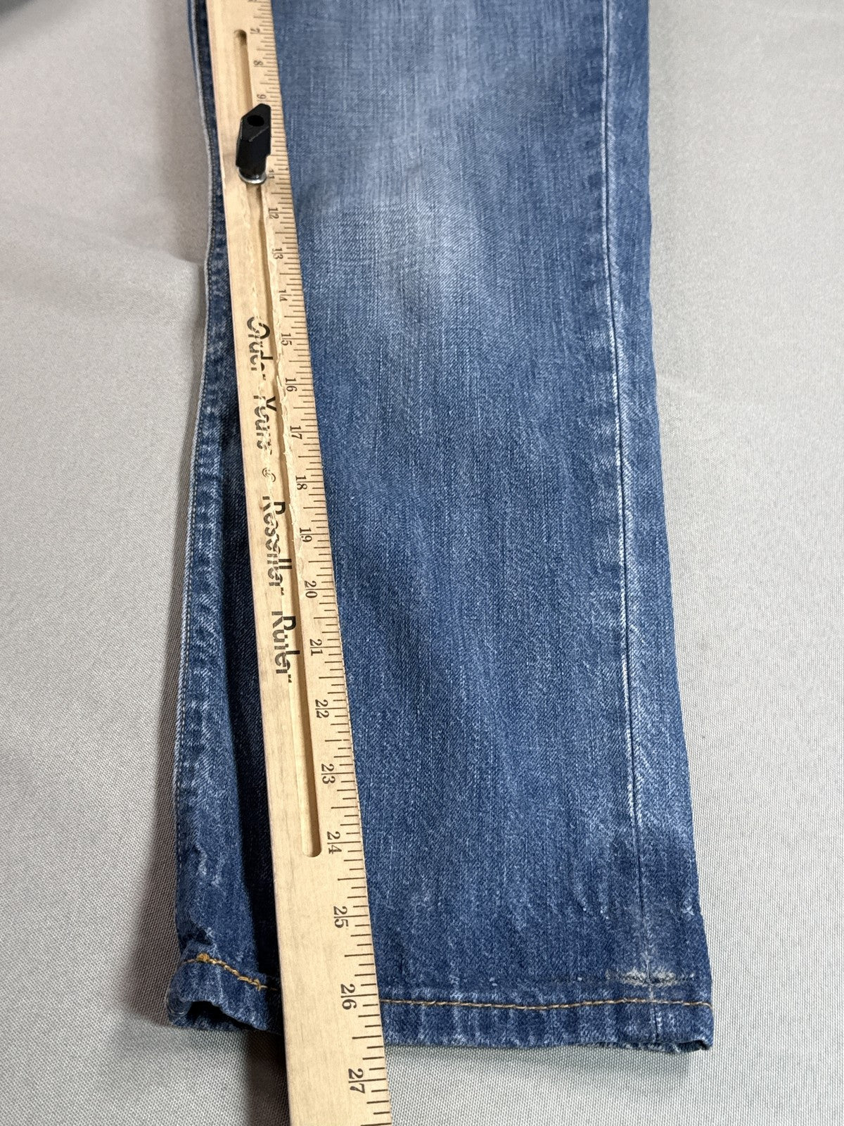 Levi's Classic Straight Leg Jeans 8M Blue Cotton Recycled High Rise Denim
