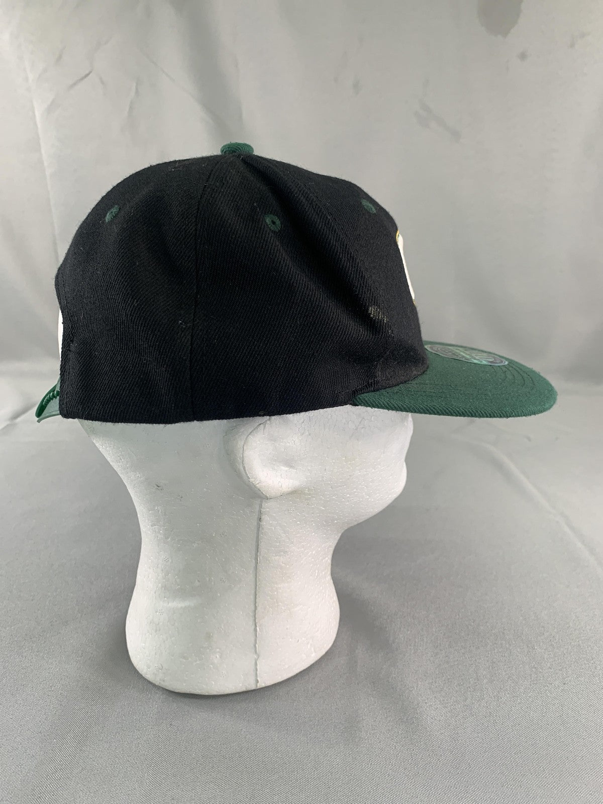 Green Bay Packers Hat Cap Snap Back Mens One Size Black Green NFL Football