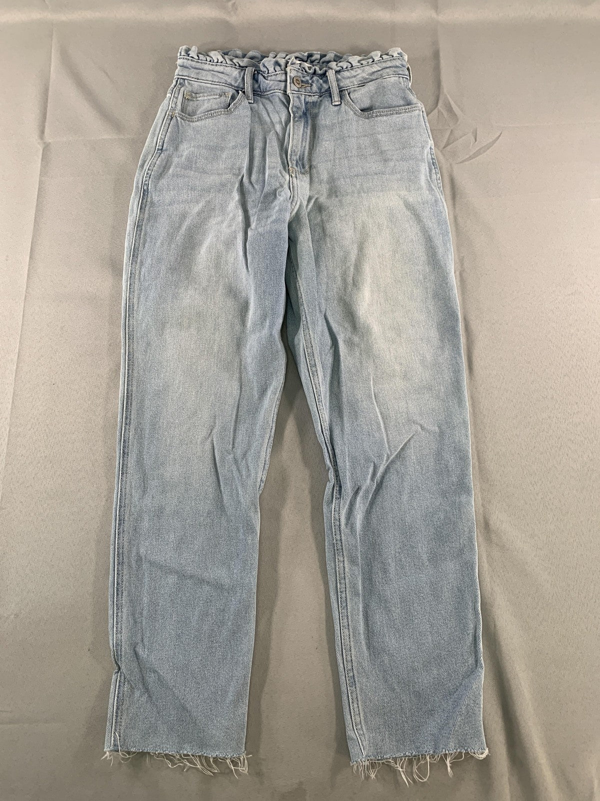 Hollister Curvy High-Rise Mom Jeans Womens 3R Light Wash Denim Raw Hem W26 L27