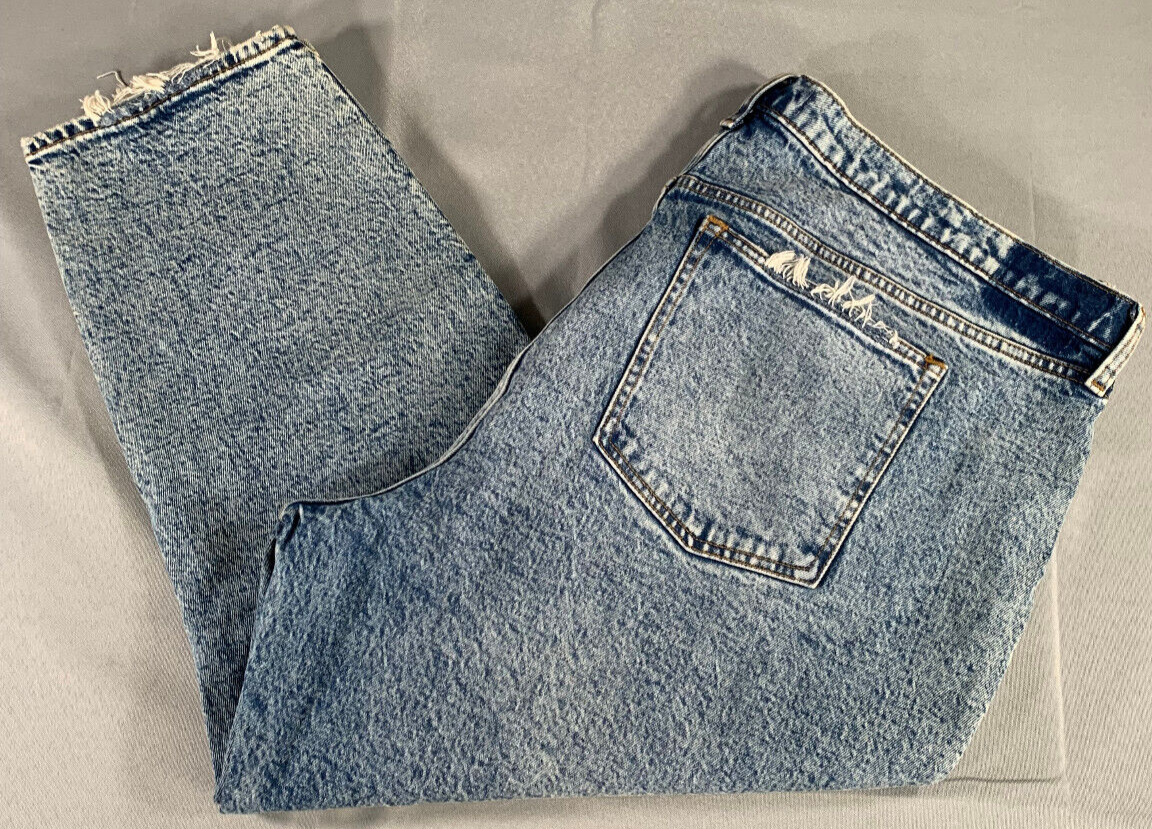 Abercrombie Mom Jeans 36 22S High Rise Distressed Light Wash Raw Hem 90s Fit Red