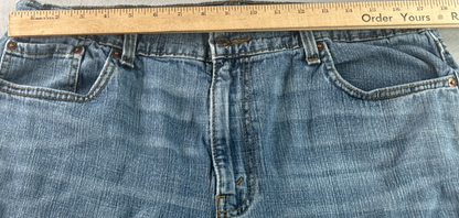 Levi Strauss Signature Capri Jeans Womens 10 Light Wash Denim Mid Rise Crop
