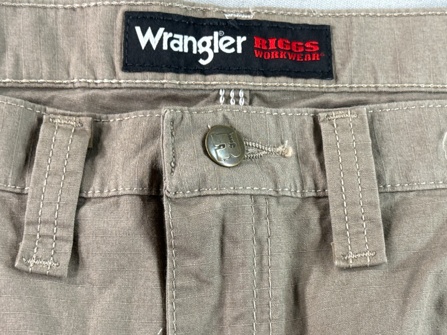 Wrangler Riggs Workwear Pants Men’s 44x32 Khaki Utility Carpenter Work Pants