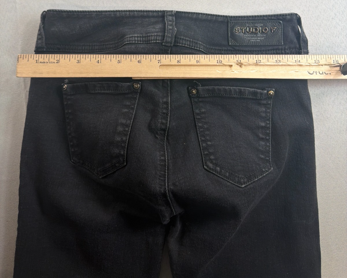 Studio F Colombian Jeans Women 8 Black Double Button Skinny Slim Denim Original