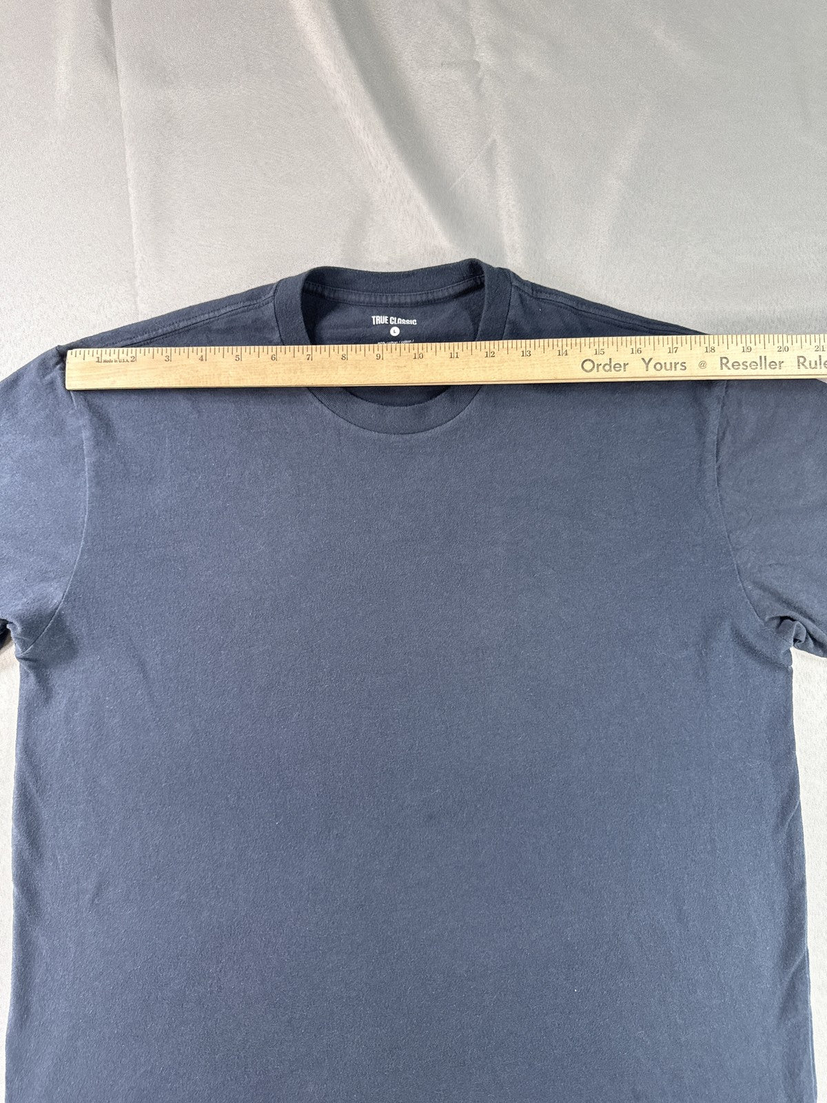 True Classic Crewneck Short Sleeve Tee Mens L Navy Blue Cotton Basic Solid Neck