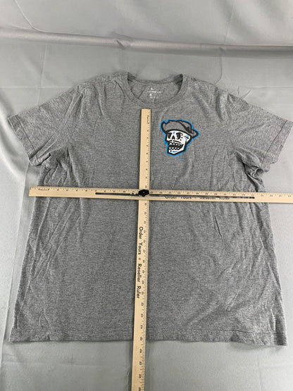 Nike Shirt Mens 2XL Gray Skull Cowboy Hat Graphic Tee Streetwear Casual 50 Red