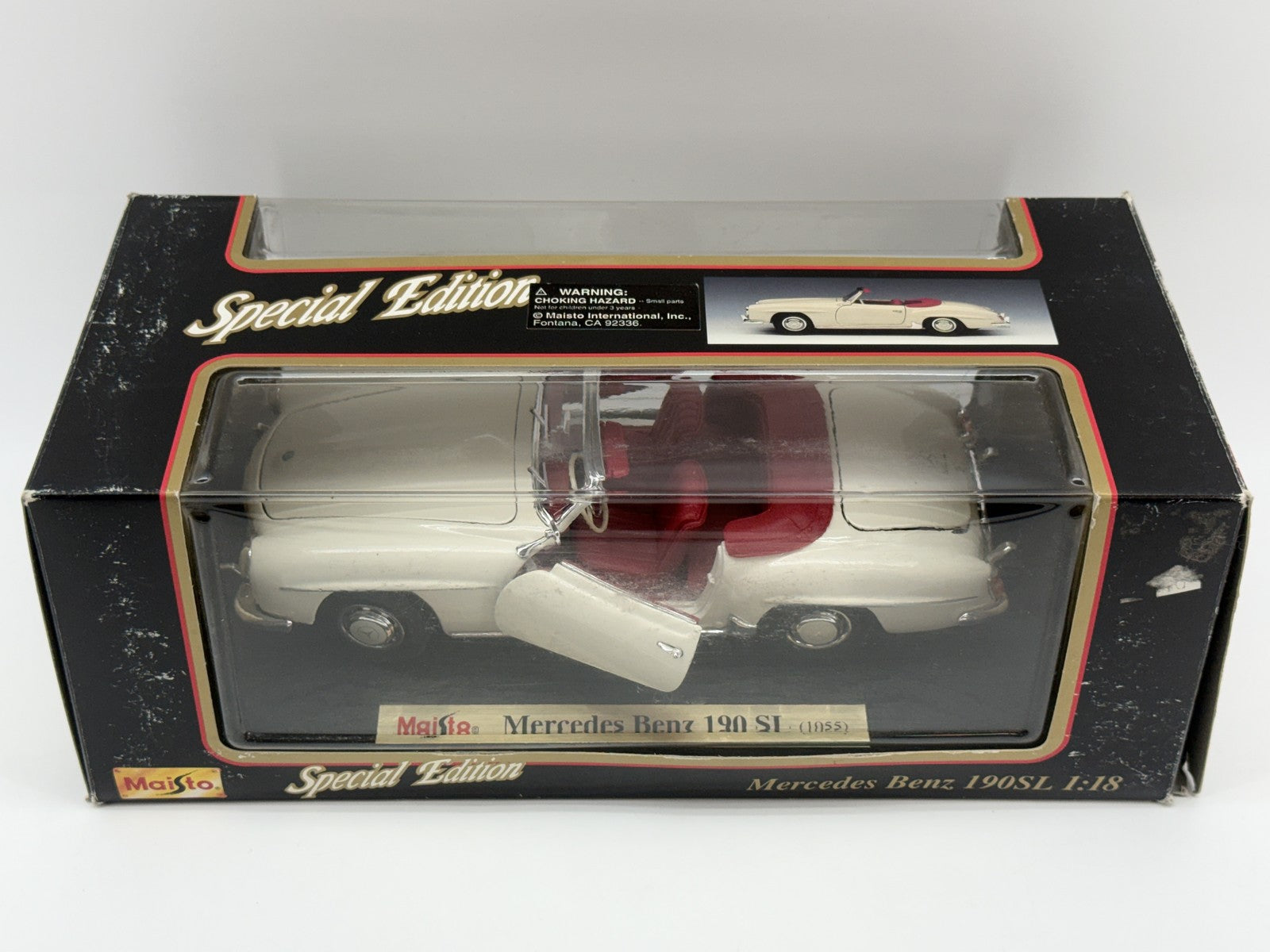 Maisto Special Edition Mercedes Benz 190SL Die cast Model 1:18 Scale Classic Red