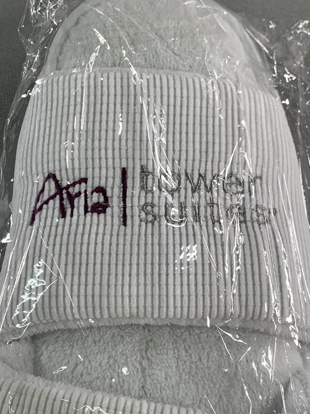 Aria Tower Suites Slippers One Size White Hotel Spa Open Toe Apparel Clothing