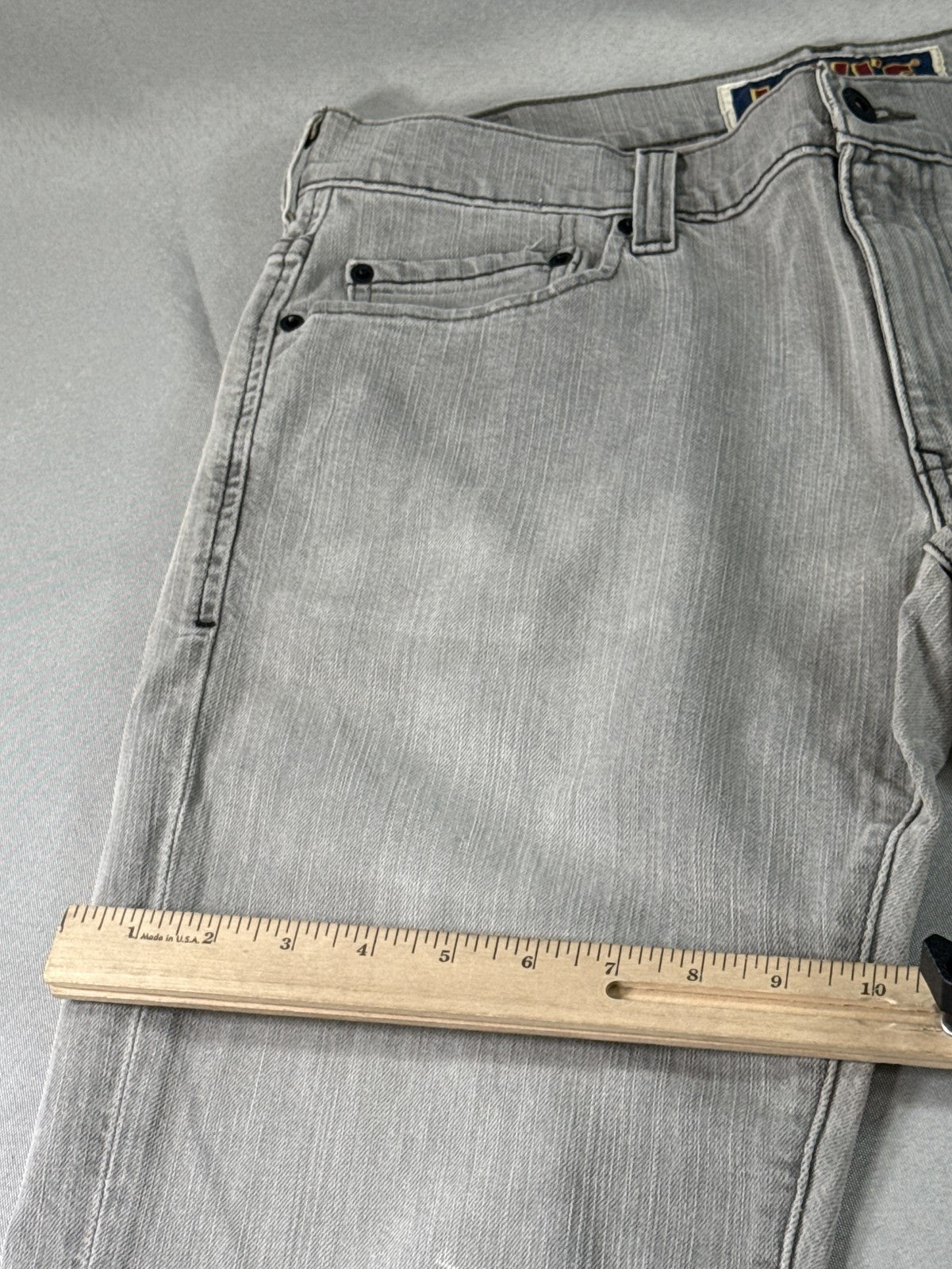 Levi's Straight Leg Jeans W36 L32 Gray Cotton Spandex Classic Fit Pockets