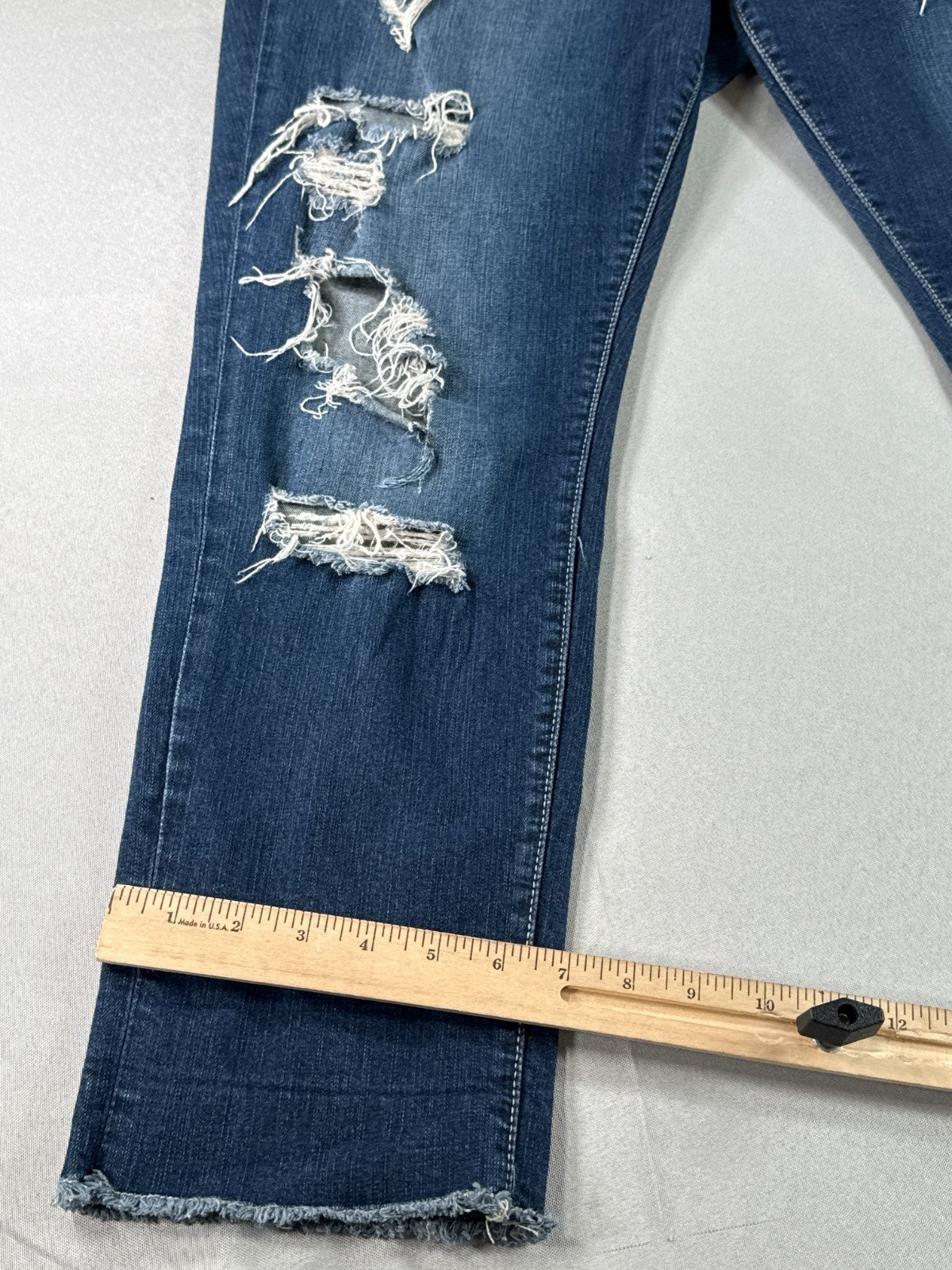 Torrid Boyfriend Distressed Jeans Womens 12 Crop Raw Hem Stretch Denim Blue