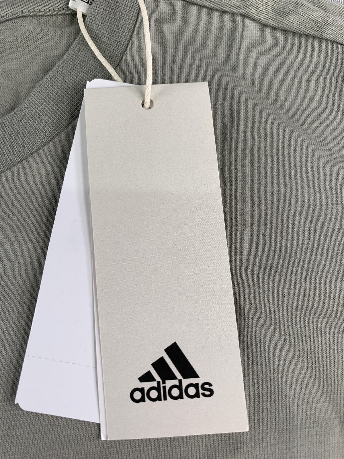 adidas Shirt Womens Large Silver Pebble Wellness Division Butterfly Tee IS1039