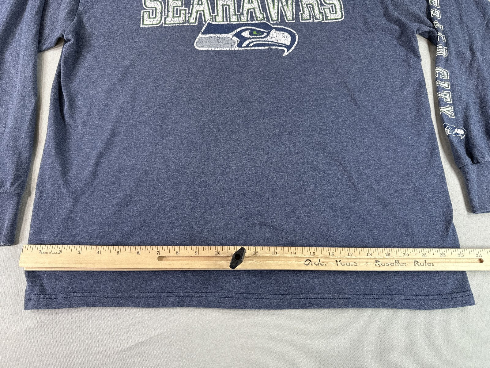 NFL Team Apparel Seattle Seahawks Long Sleeve Tee XL Blue Cotton Polyester