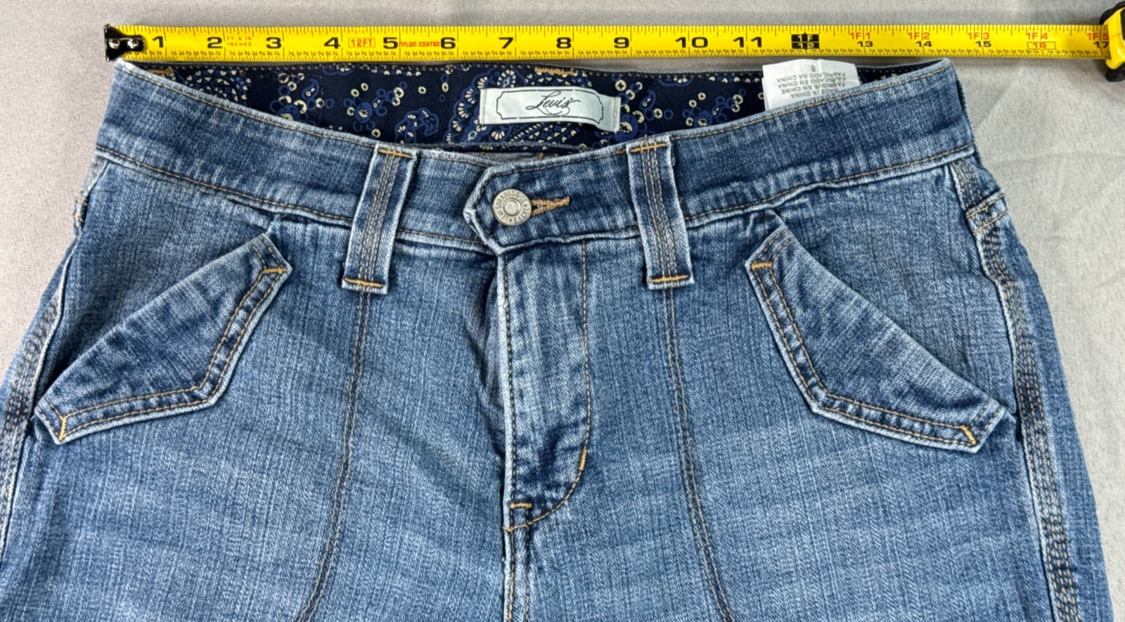 Signature by Levi Strauss & Co. Women's Modern Capri Jeans size 9/10