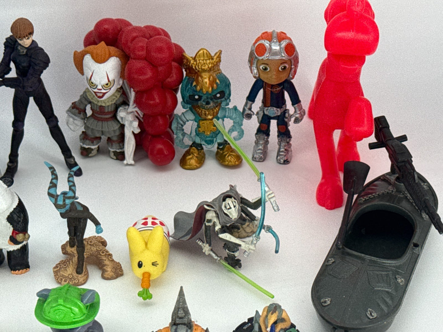 Mixed Toy Lot Figures Accessories Weapons McDonalds Hello Kitty Pokemon Star 946