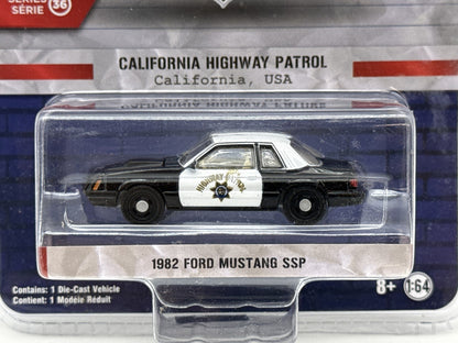 GreenLight Hot Pursuit Ford Mustang Police Car Die Cast Vehicle 1:64 Diecast CHP