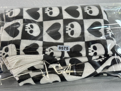 American Eagle Skull Kawaii Sweater M Black White Polyester Elastane Pullover