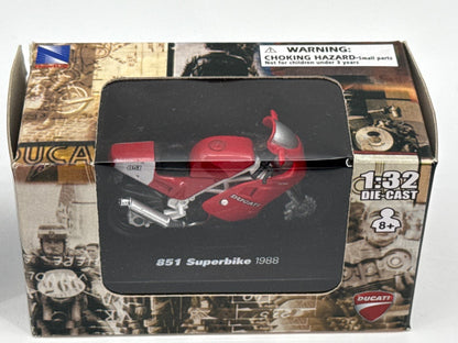 NewRay Ducati Scrambler 450 1970 Die Cast Motorcycle 1:32 132 Apparel Clothing