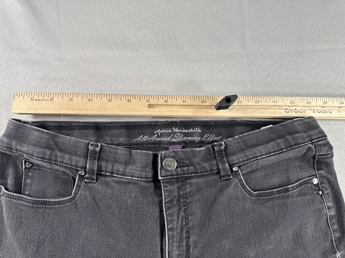 Gloria Vanderbilt Jeans Womens 16 Black Cotton Blend Straight Leg Regular Fit