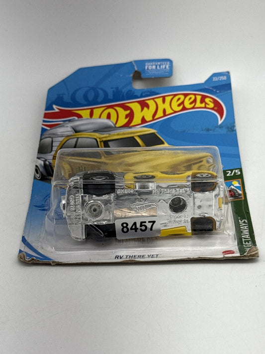 Mattel RV There Die Cast Collectible Car Yellow Metal HW Getaways 22/250 Wheels
