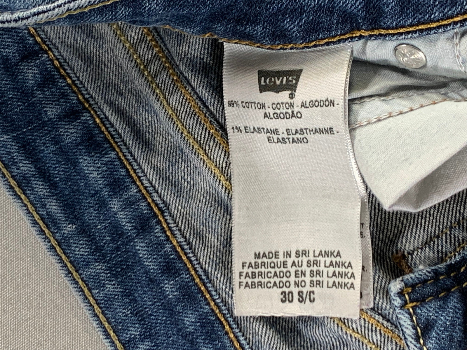 Levi’s Bold Curve Skinny Jeans Women 10 30x27 Curvy Fit Light Wash Distressed