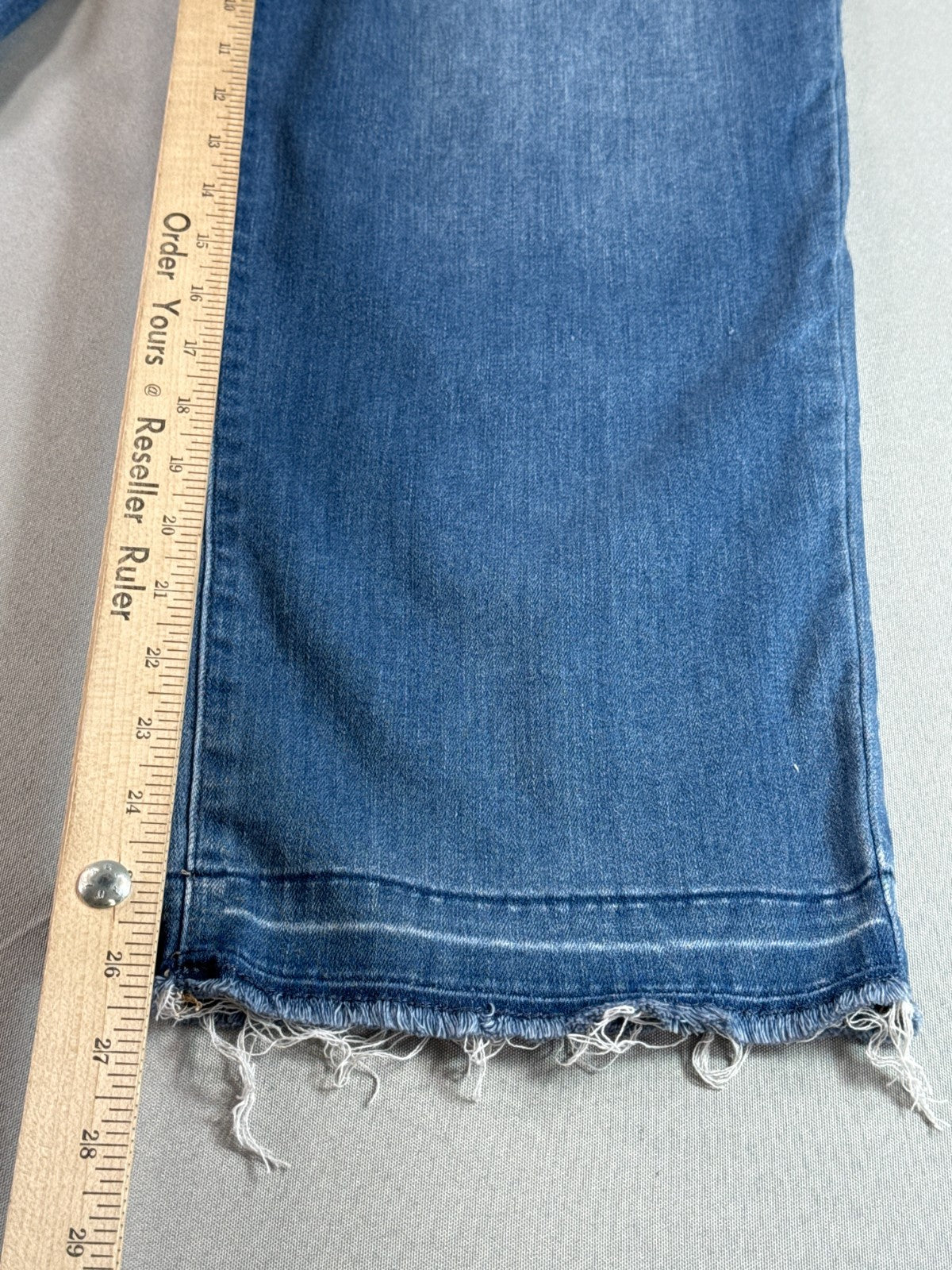 Chicos Girlfriend Straight Crop Jeans Womens 3 Blue Raw Hem Stretch Denim