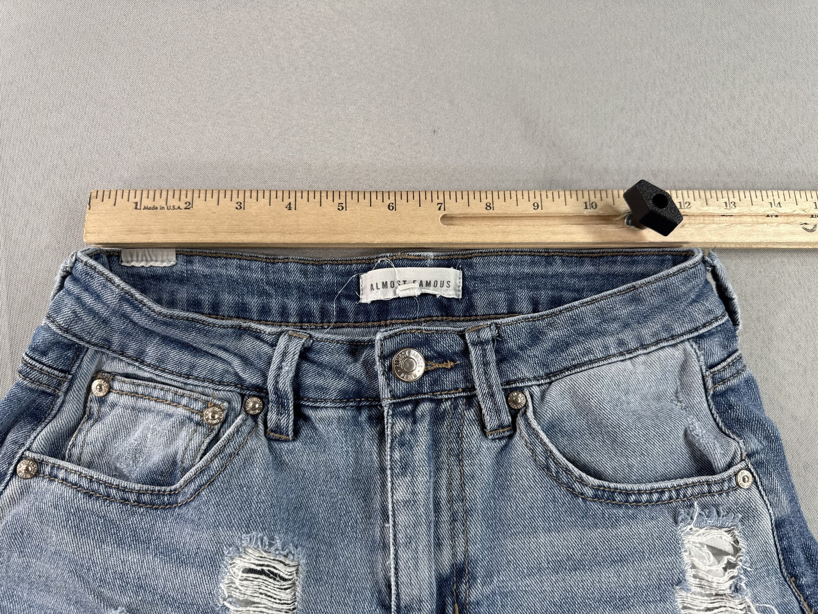ALMOST FAMOUS Light Distressed Skinny Jeans Womens 1 Blue Stretch Cotton Blend