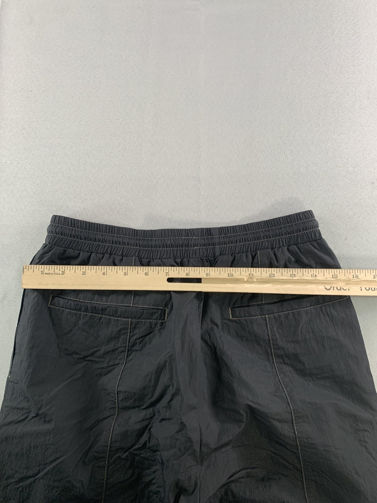 IISE Jogger Pants Mens Small Black Crinkle Nylon Elastic Cuff Relaxed Fit Casual