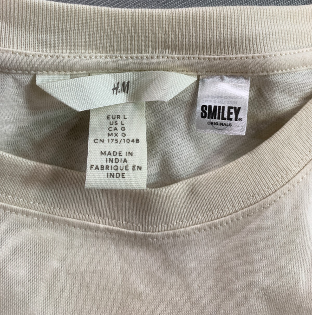 H&M Smiley Originals California Mens L Cream Graphic Tee Happy Face Streetwear