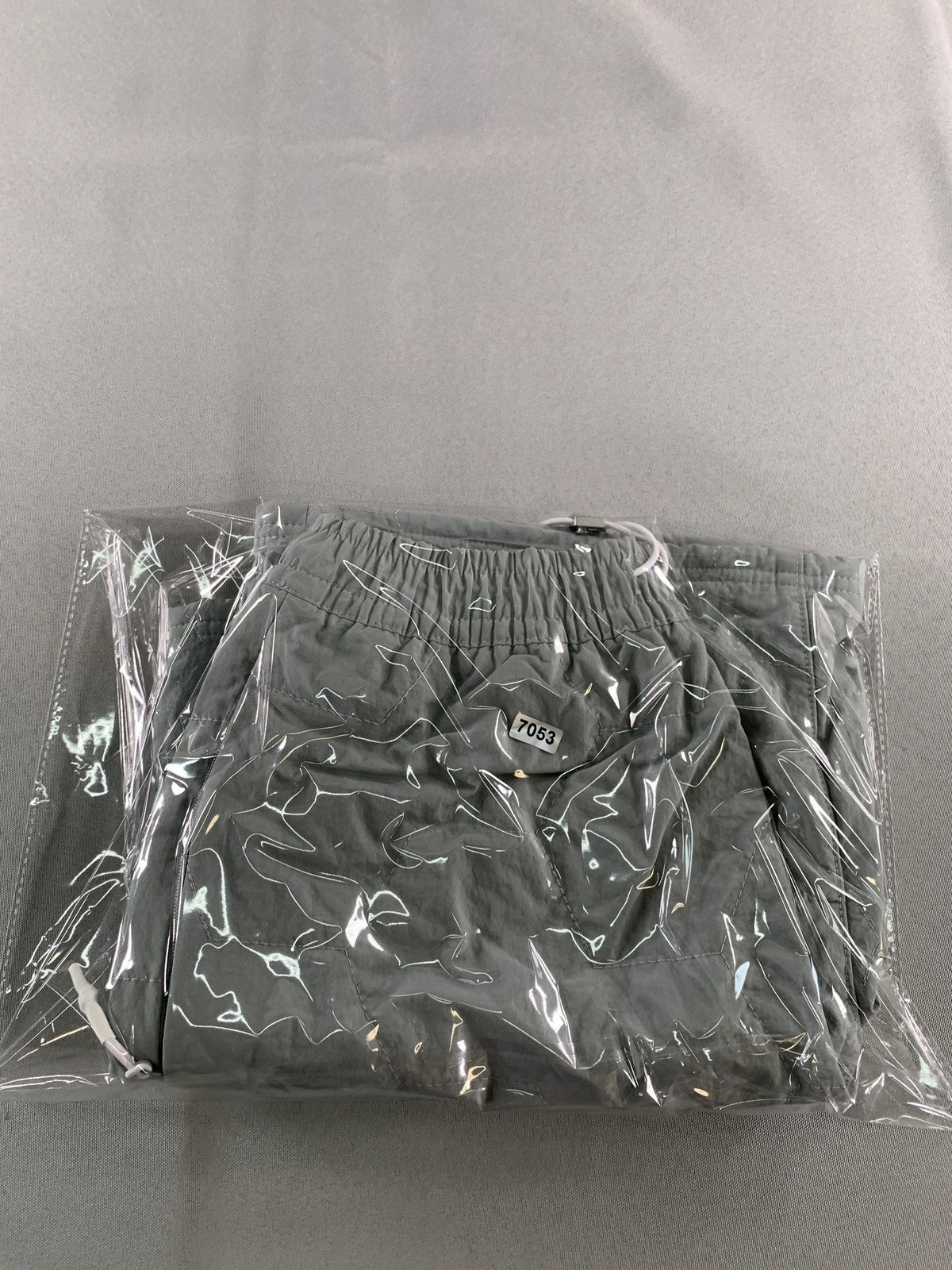 Zanerobe Shorts Mens 29 Quilted Nylon Drawstring Elastic Waist Casual Summer