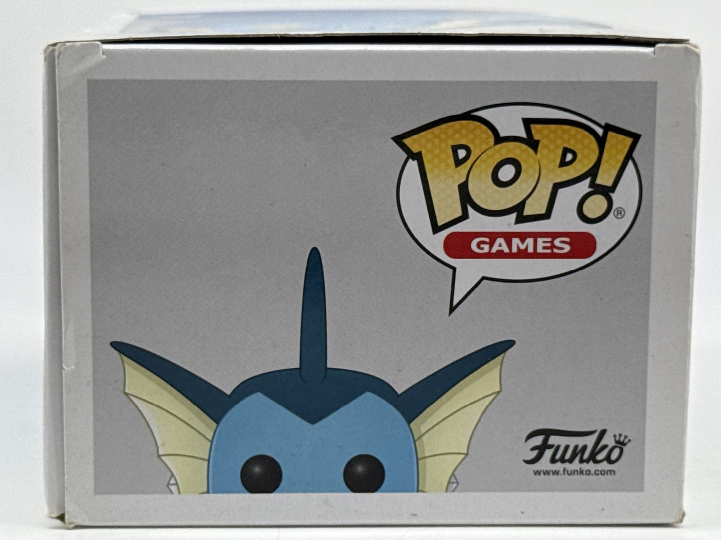 Funko Pop Vaporeon Games Pokémon Vinyl Figure #627 Blue Pokemon Boxed Animation