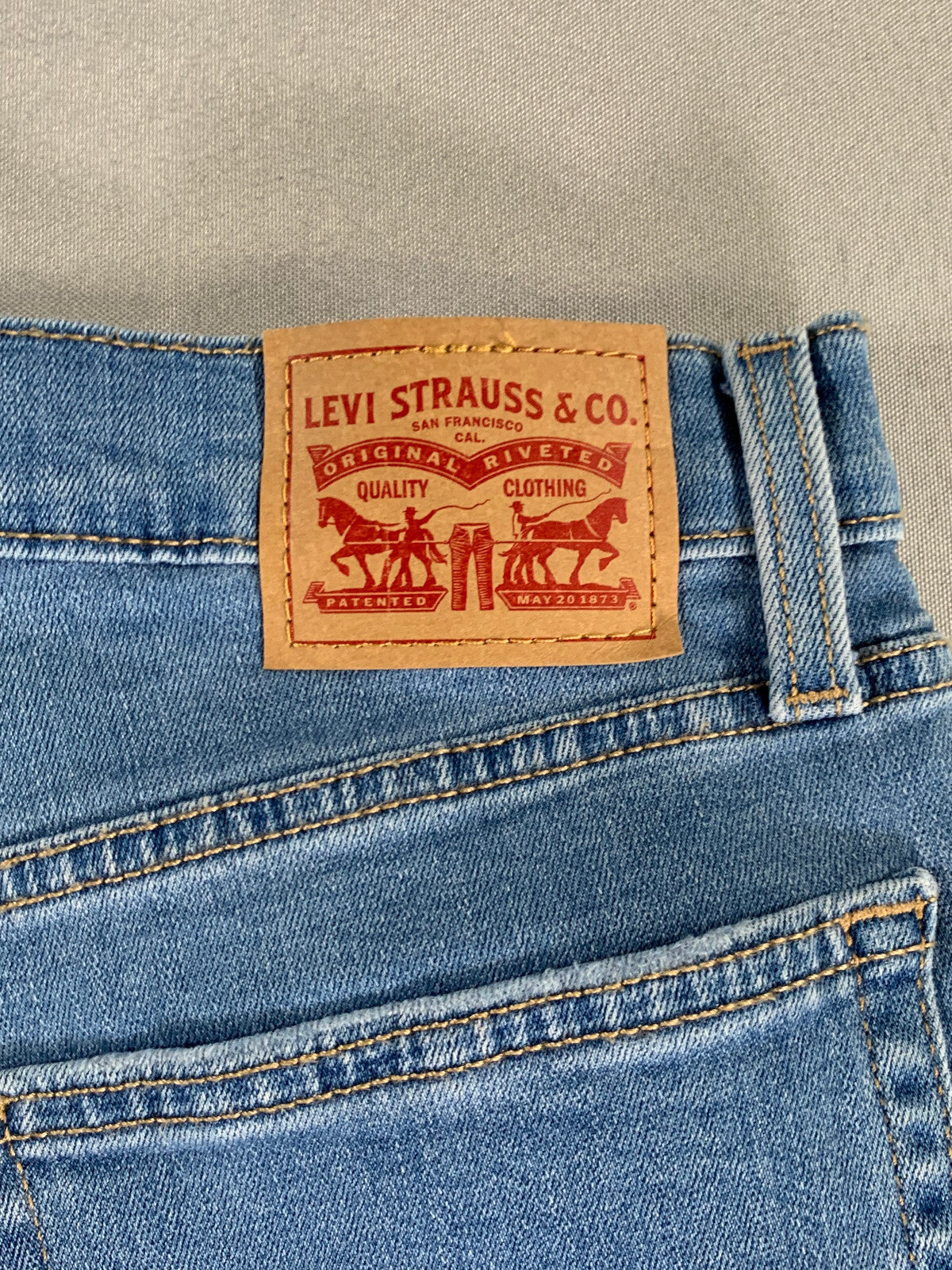 Levi’s 514 High Rise Distressed Jean Shorts W29 Raw Hem Button Fly Cutoff Blue