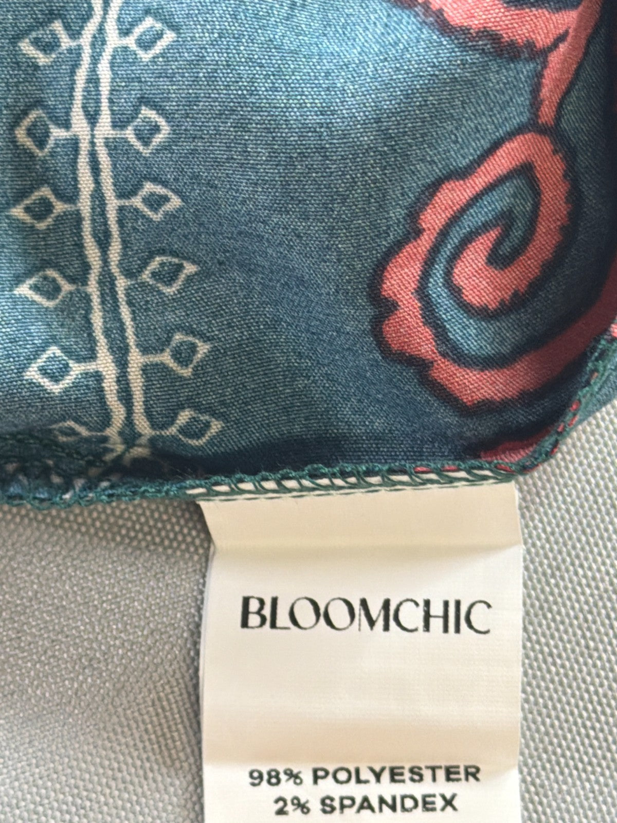 BloomChic Women Plus 18-20 NWT Boho Paisley Border Print Bell Sleeve Tunic Top