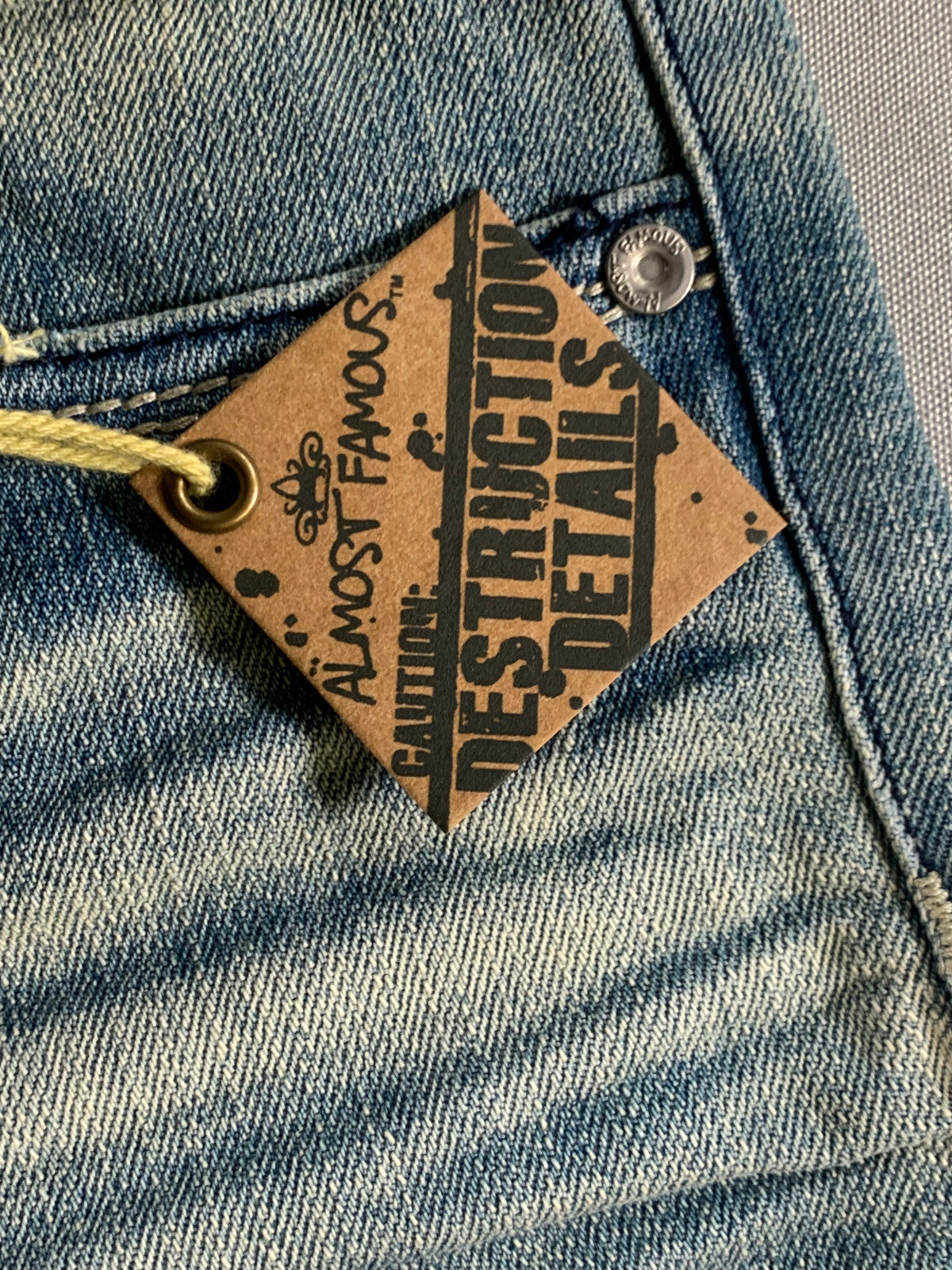 Almost Famous Jeans Size 11 Distressed Crop Cuffed Light Wash Denim Y2K Style