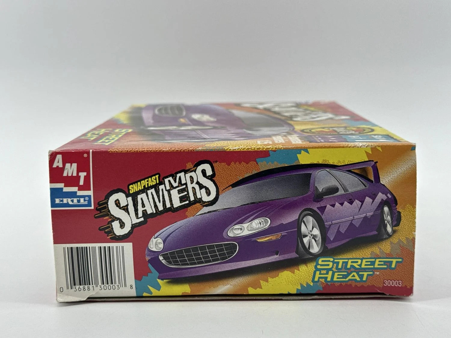 AMT Snapfast Slammers 1998 Chrysler Concorde 1:25 Model Kit Unbranded 125 NWT