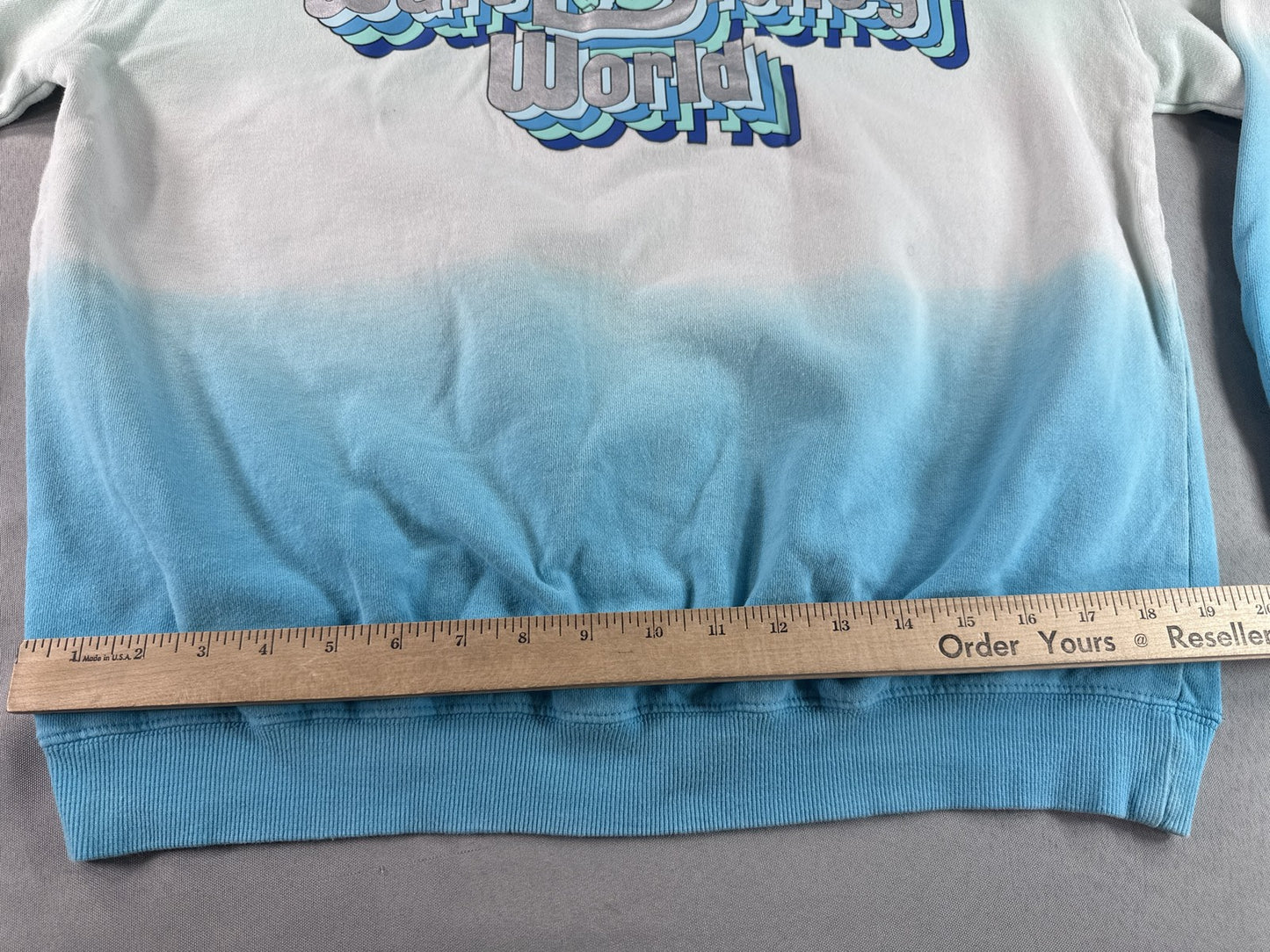 Disney Mickey Mouse World Sweatshirt L Blue 100% Cotton Pullover All Over