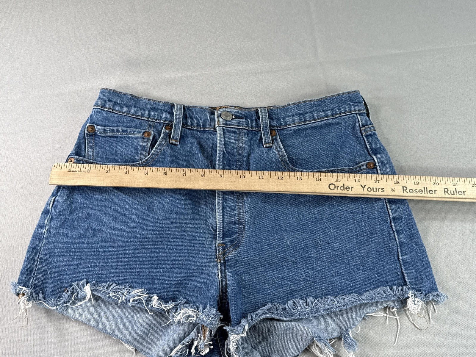 Vintage High Waisted Denim Cutoff Shorts Frayed Hem Blue Jean Summer Style