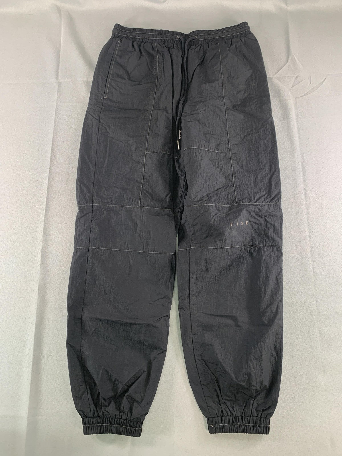IISE Jogger Pants Mens Small Black Crinkle Nylon Elastic Cuff Relaxed Fit Casual