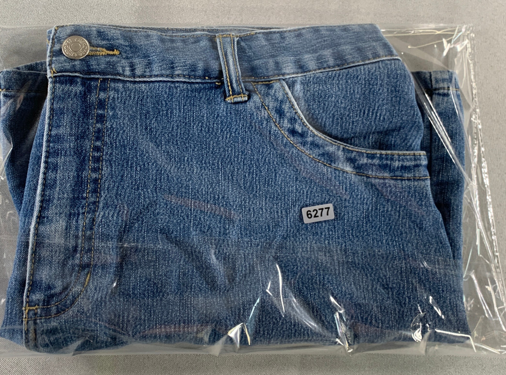 Cherokee Blue Jean Shorts Womens 12 Stretch Denim Mid Rise 5 Pocket Casual Class