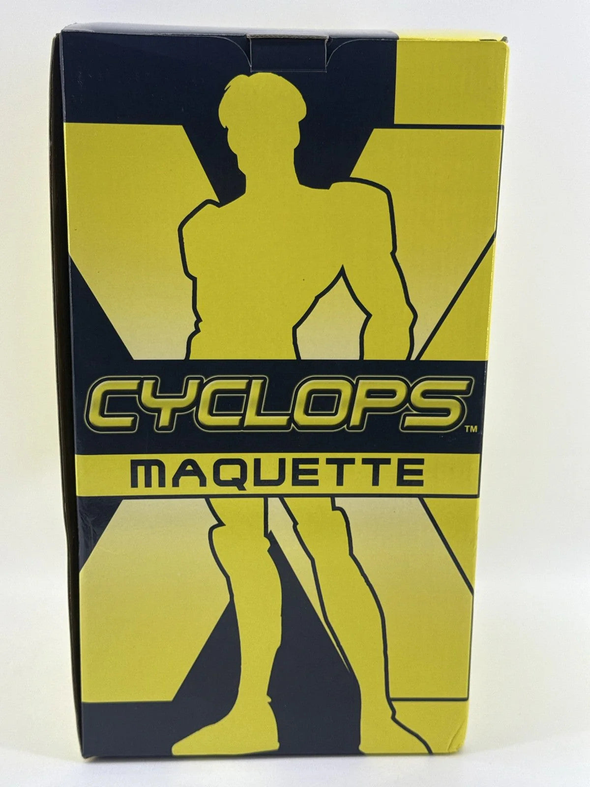 Hard Hero Marvel X-Men Evolution Cyclops Maquette Statue Yellow Black Apparel